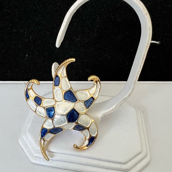 Vintage Boucher Signed Enamel Starfish Brooch - Picture 4 of 8